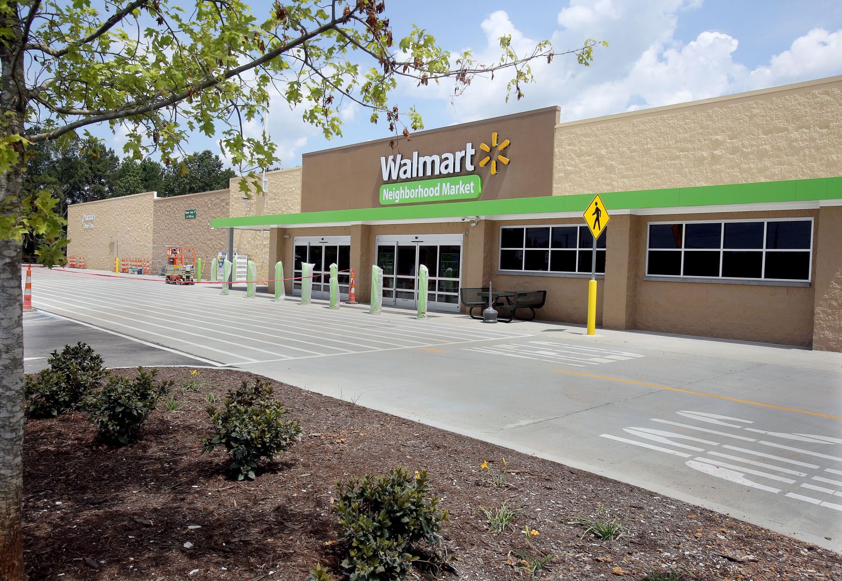 Wal-Mart set to open fifth Neighborhood Market store